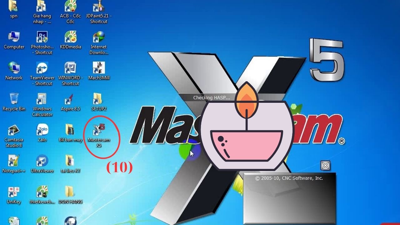 Ra ngoài màn hình Desktop để mở phần mềm lên